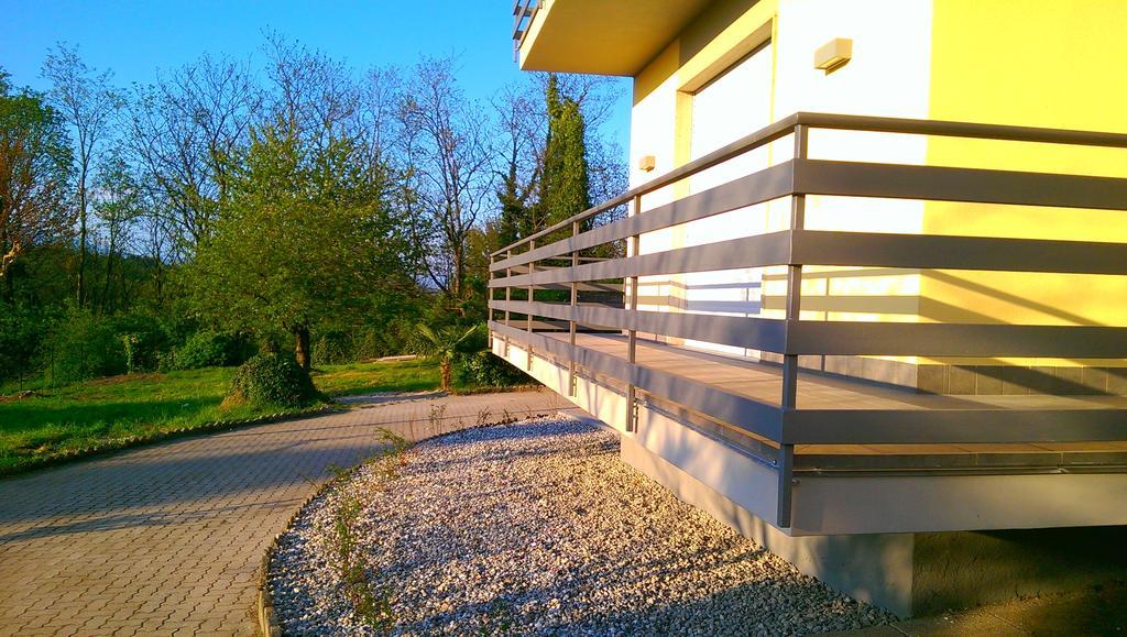 B&B Vinago Belvedere Mornago Exterior photo